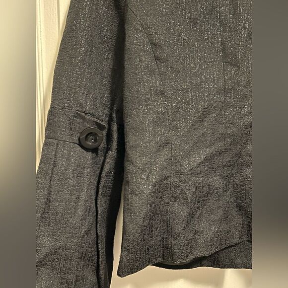 Mac & Jac Black Tailored Blazer with Prominent Collar Size 6, Like New - Picture 14 of 14